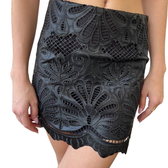 H&M Dresses & Skirts - H&M Black Vegan Mini Skirt Faux Leather Lined Lightweight Cut Out  Size 2